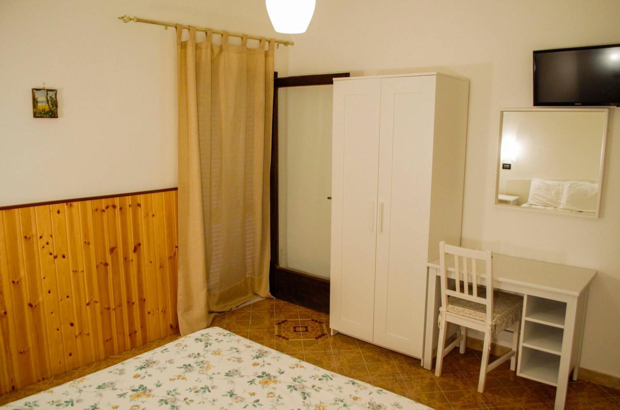 Hotel Angelino Barano d'Ischia Номер фото