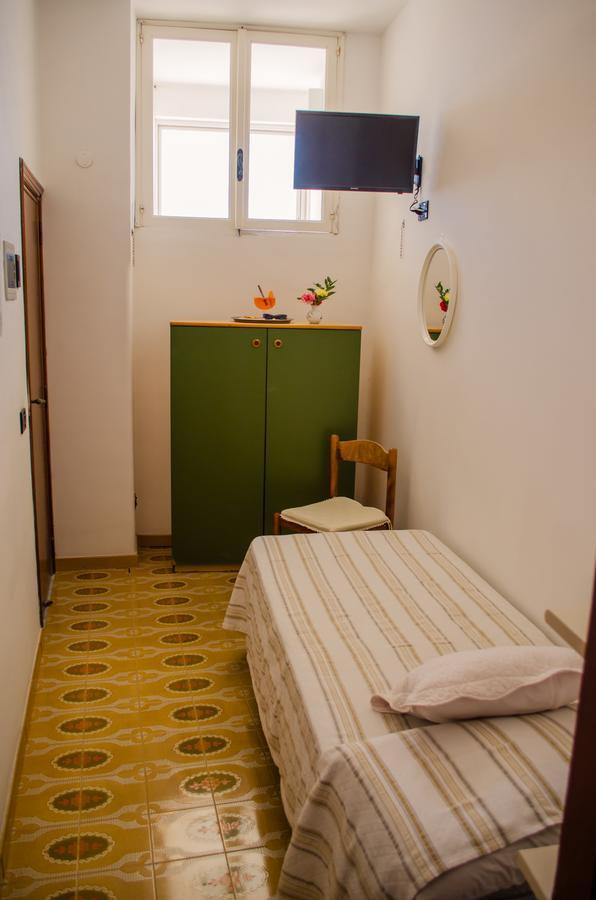 Hotel Angelino Barano d'Ischia Номер фото